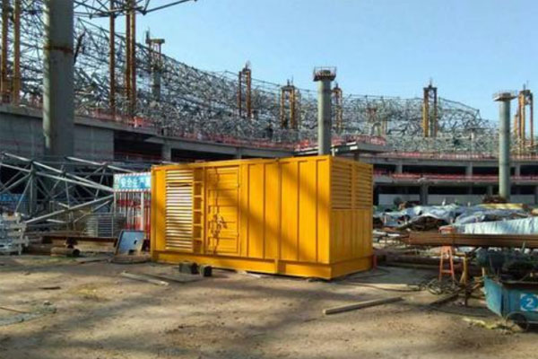 大方发电机出租如何判断空气滤清器是否需要更换？