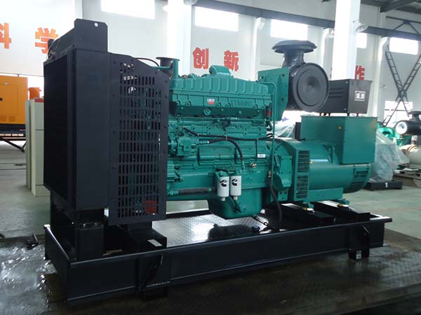 大方更换发电机组燃油预热装置的加热元件需要哪些工具？
